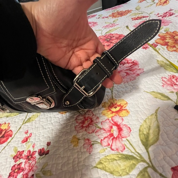 Marc Jacob’s Original Black Leather Handbag - Picture 8 of 16